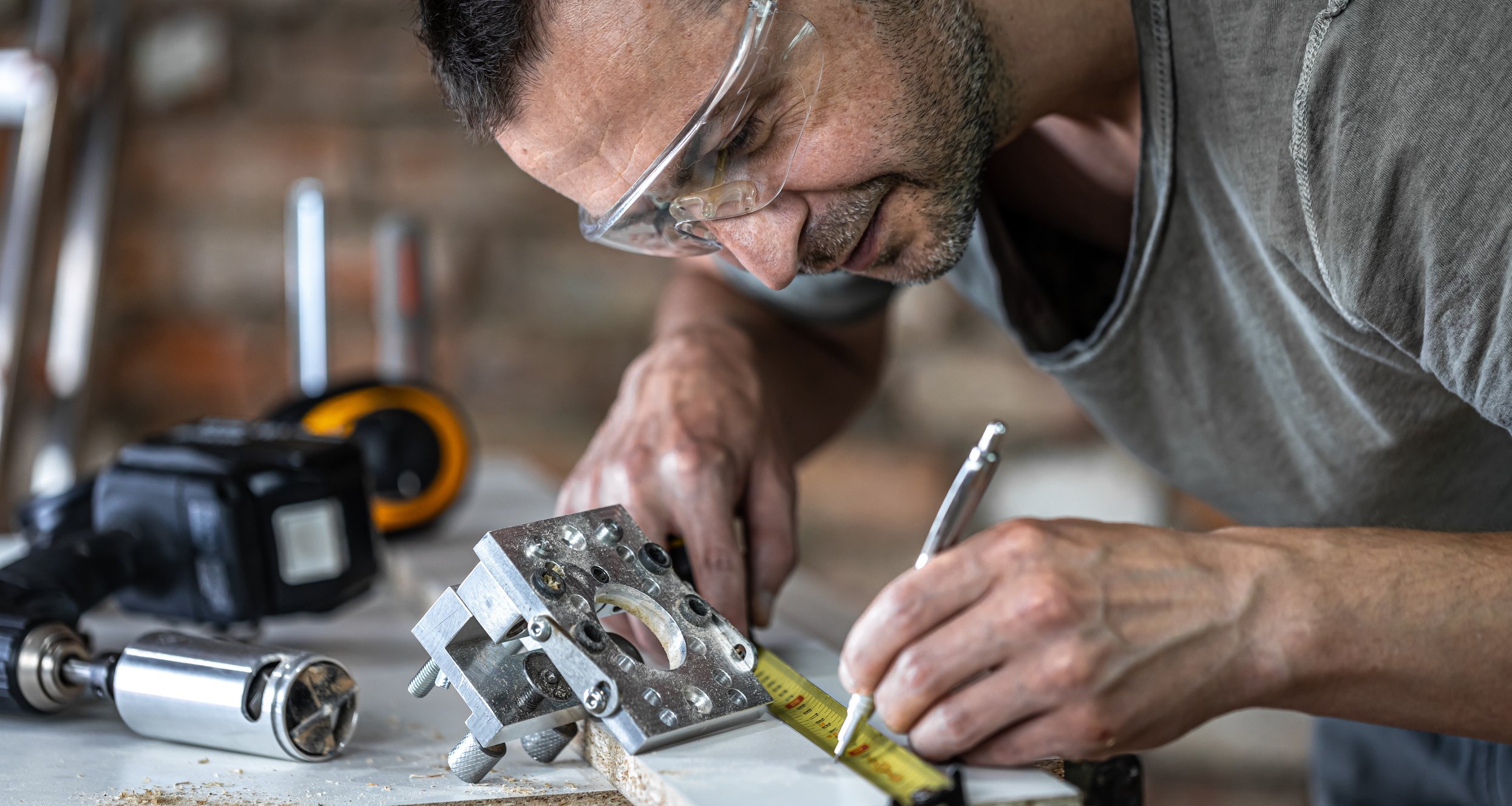 Как удостоверяются результаты калибровки средств измерений (СИ)