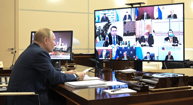 Владимир Путин провел встречу с представителями деловых кругов Италии