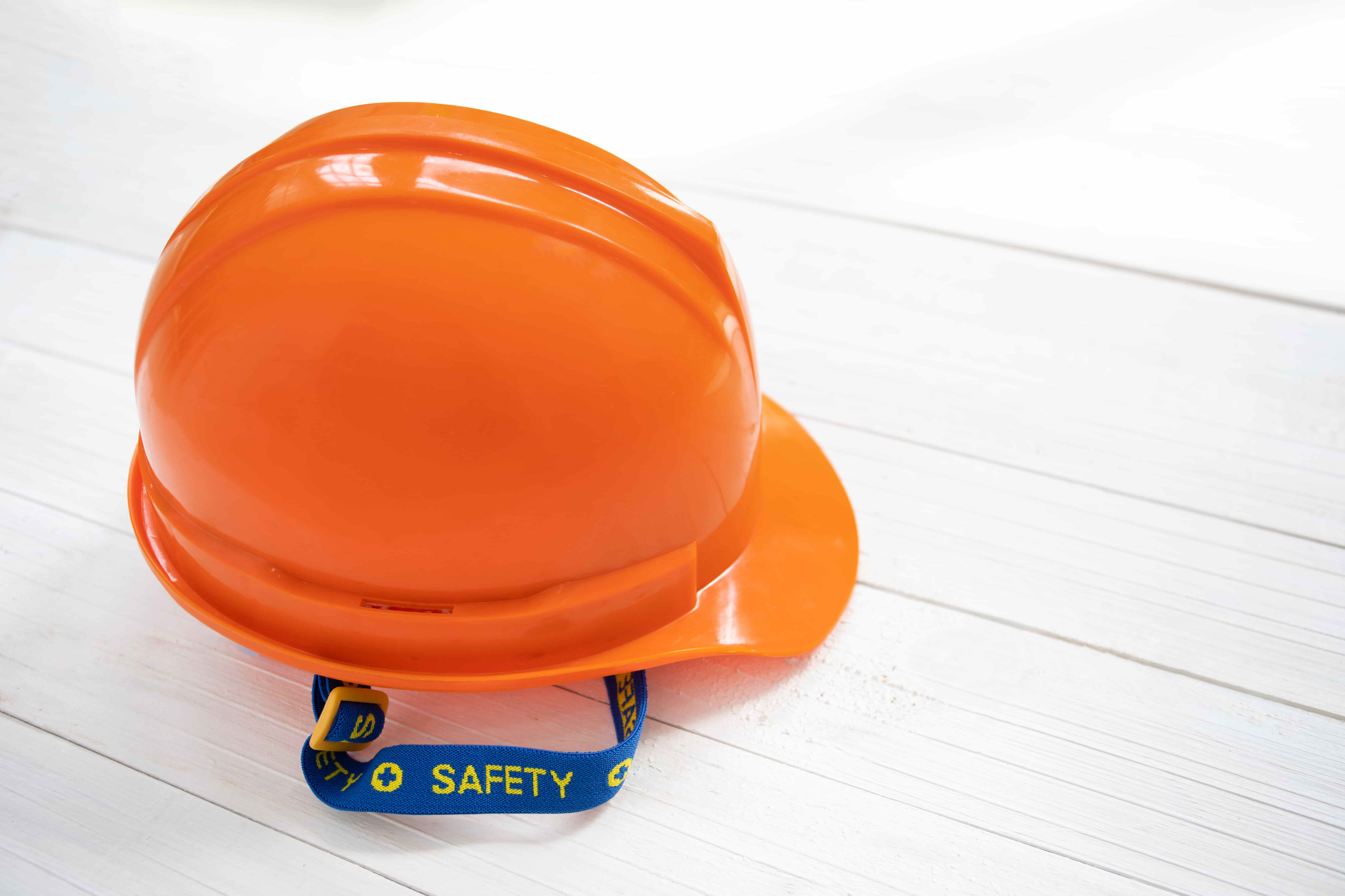 Как правильно выбрать защитную каску (СИЗ для защиты головы)