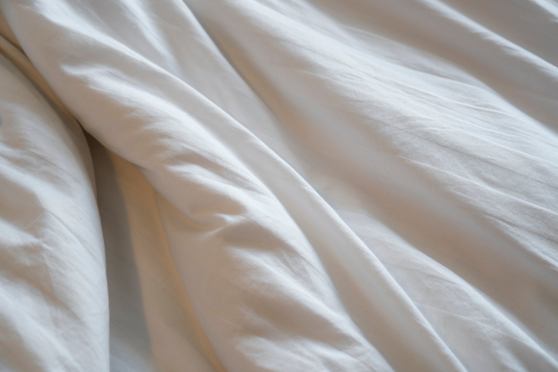 ТР ТС 017/2011: перечень продукции с кодами ТН ВЭД, оформить сертификат или декларацию