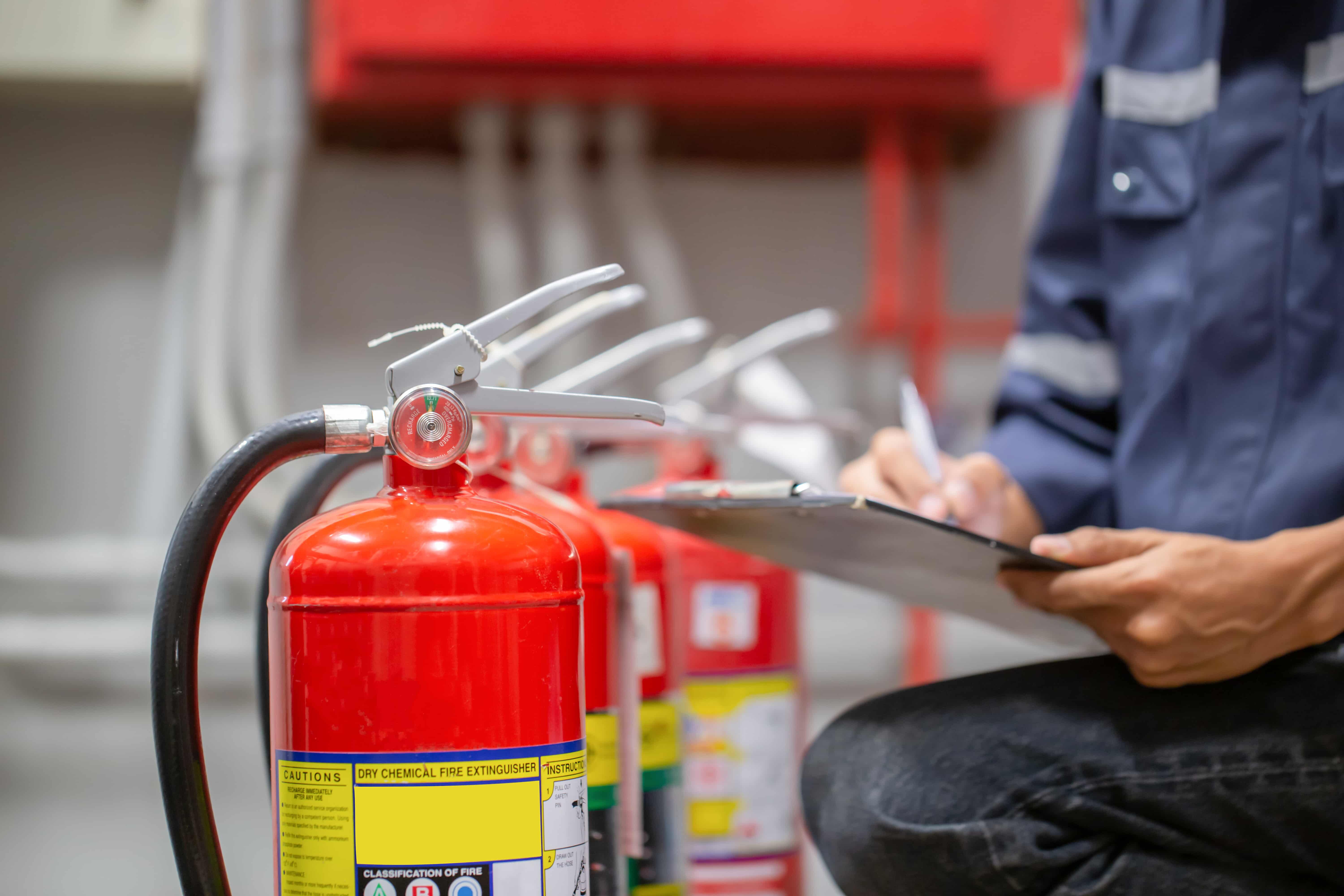 Пожарная безопасность предприятий - особенности, необходимые документы